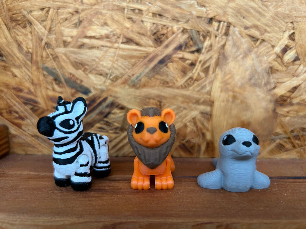 Søde bevæglige mini dyr